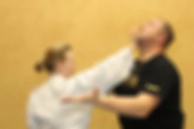 Selbstverteidigungstraining für Frauen